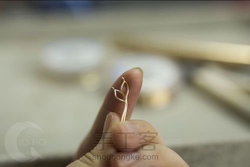 珍珠桂叶戒指－简单的绕线戒指 第4步