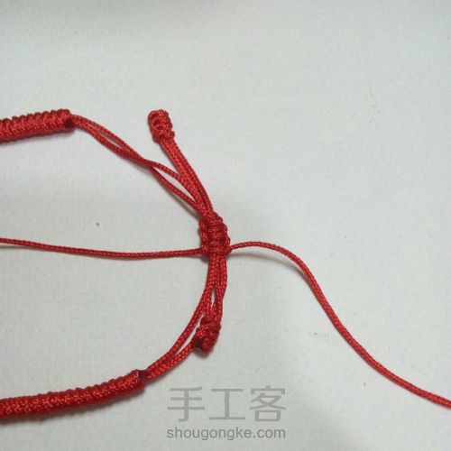 【如意】红绳DIY编织手链 古风文艺复古 第23步