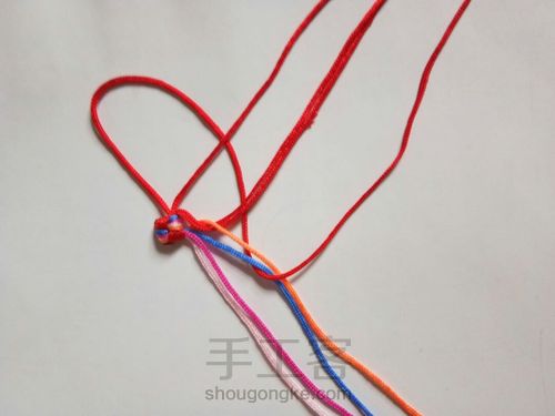 红彩股绳手链 第5步