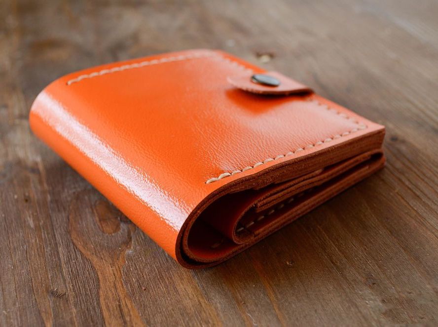 这次分享一个手工皮革钱包的做法。比买的好！
